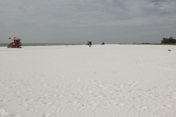 Quartz sand